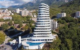 Skyline Resort